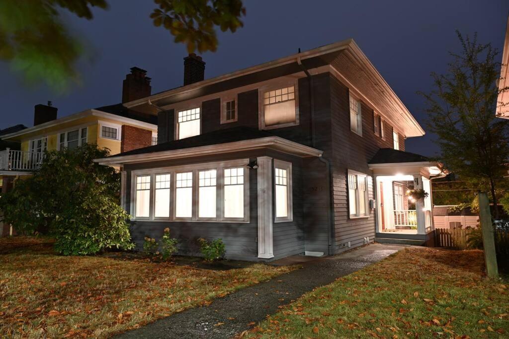 Villa U-District Warmth 8 Mins Walk To Uw à Seattle Extérieur photo